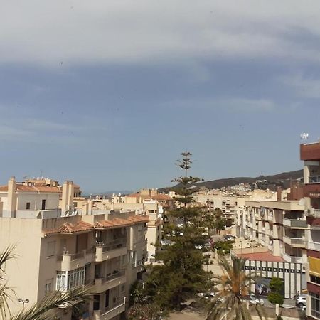 Amplio Piso Al Lado De La Playa En Nerja Apartment Bagian luar foto