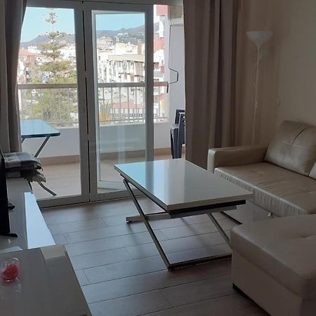 Amplio Piso Al Lado De La Playa En Nerja Apartment Bagian luar foto