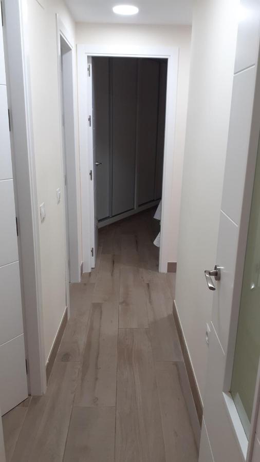 Amplio Piso Al Lado De La Playa En Nerja Apartment Bagian luar foto