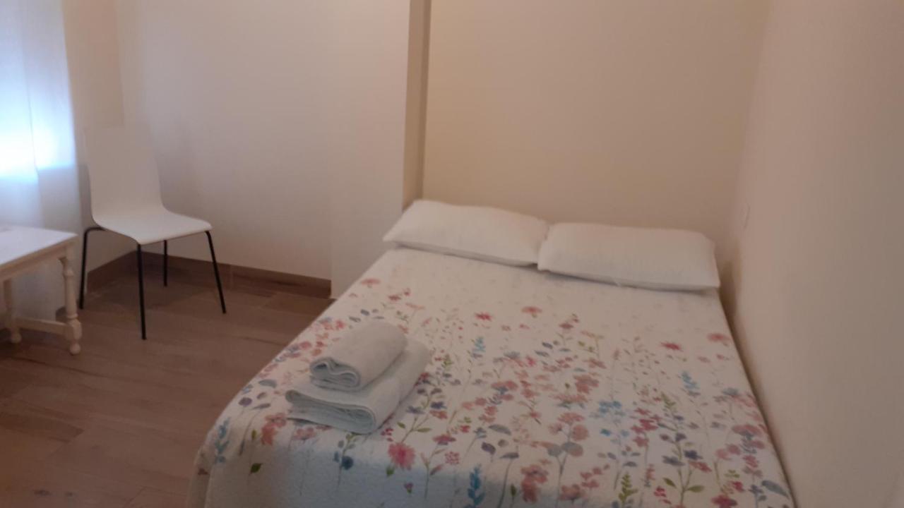 Amplio Piso Al Lado De La Playa En Nerja Apartment Bagian luar foto