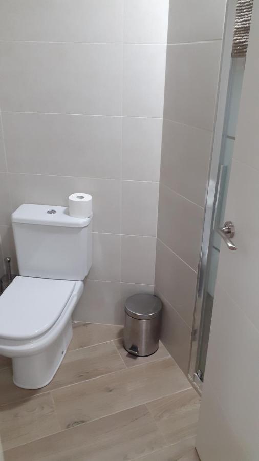 Amplio Piso Al Lado De La Playa En Nerja Apartment Bagian luar foto